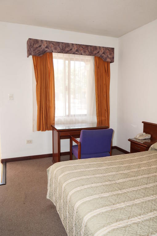 Maria Luisa Inn & Suites Juarez  Quarto foto